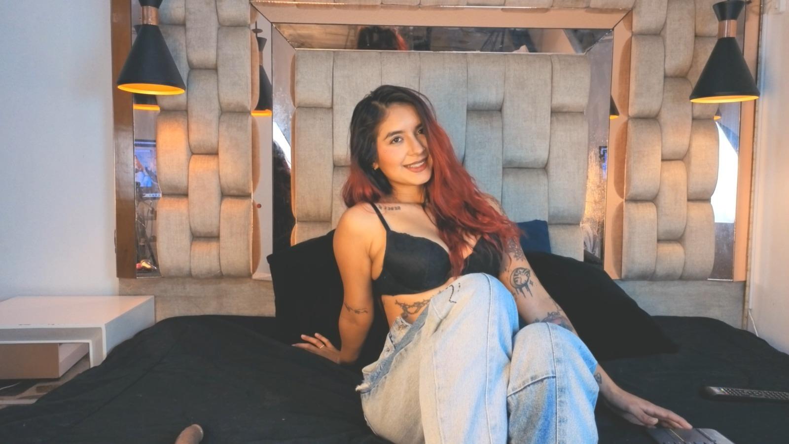 Image of cam model LeoFire from XloveCam
