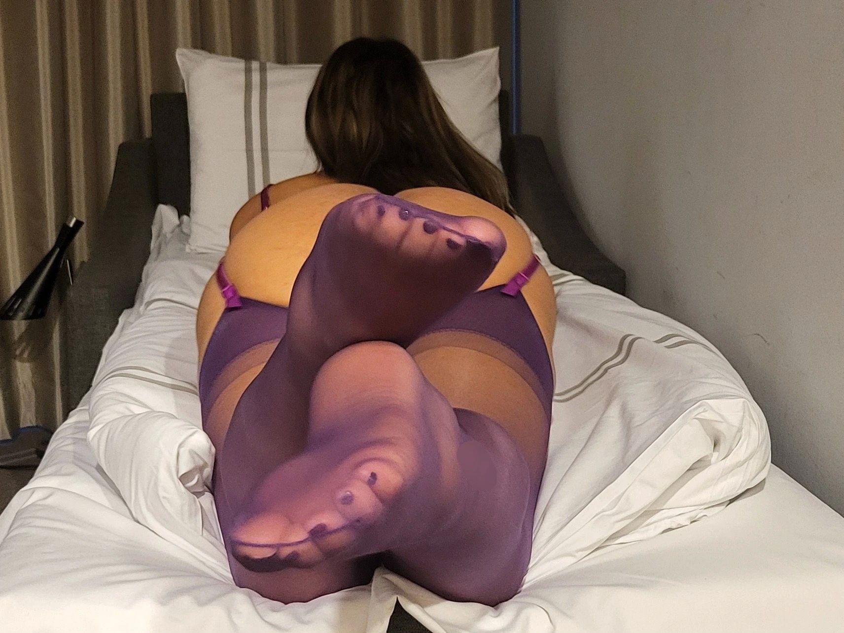Image of cam model Linnea-hot from XloveCam