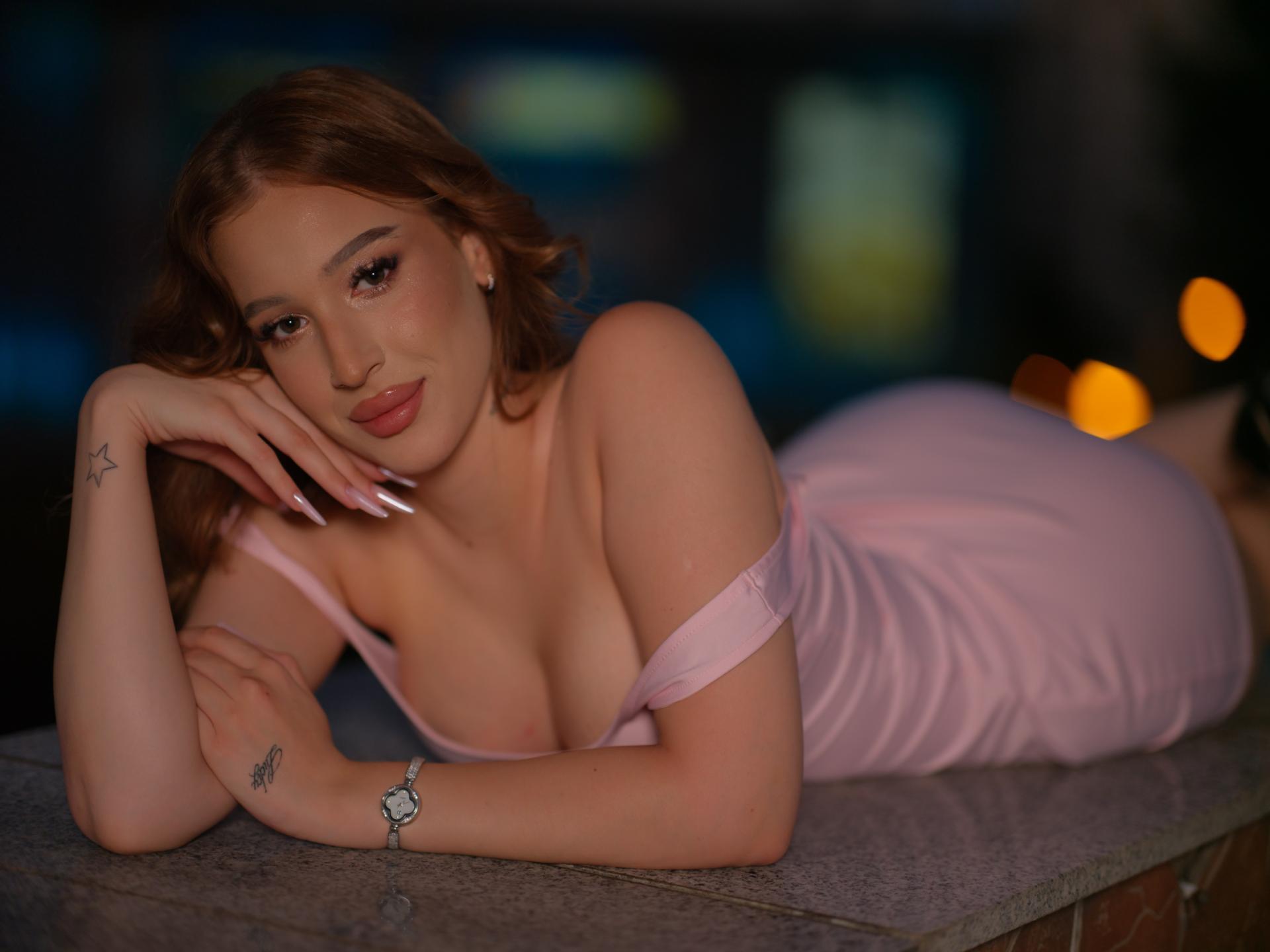 Image of cam model JoselinHt from XloveCam