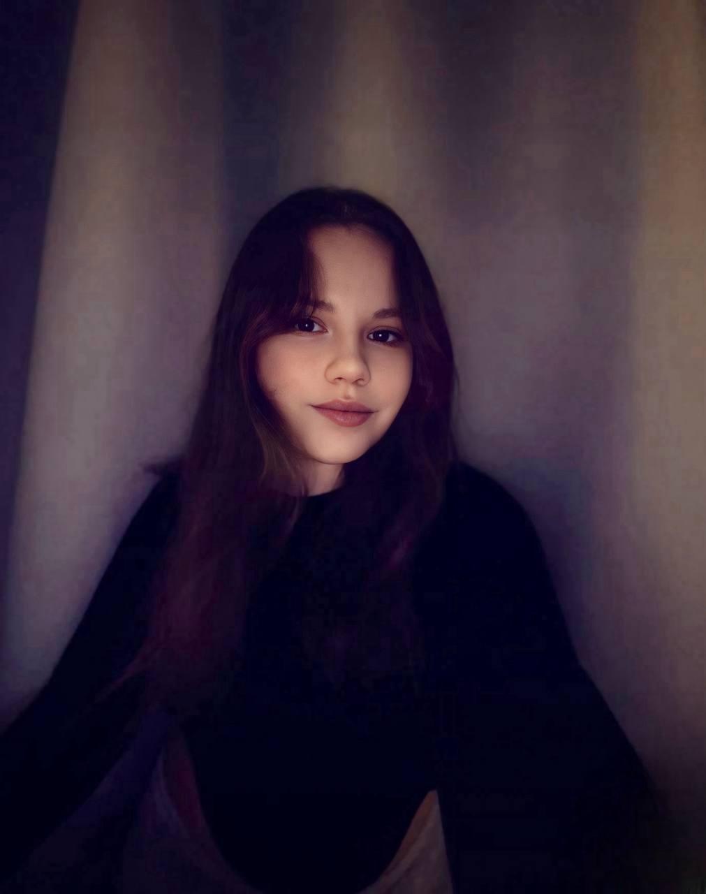 Image of cam model IolaLandauer from XloveCam