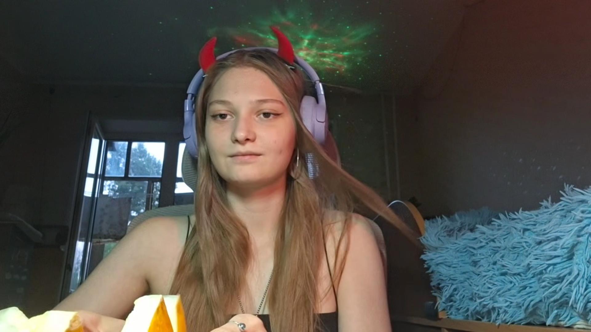 Image of cam model BrittanieManino from XloveCam