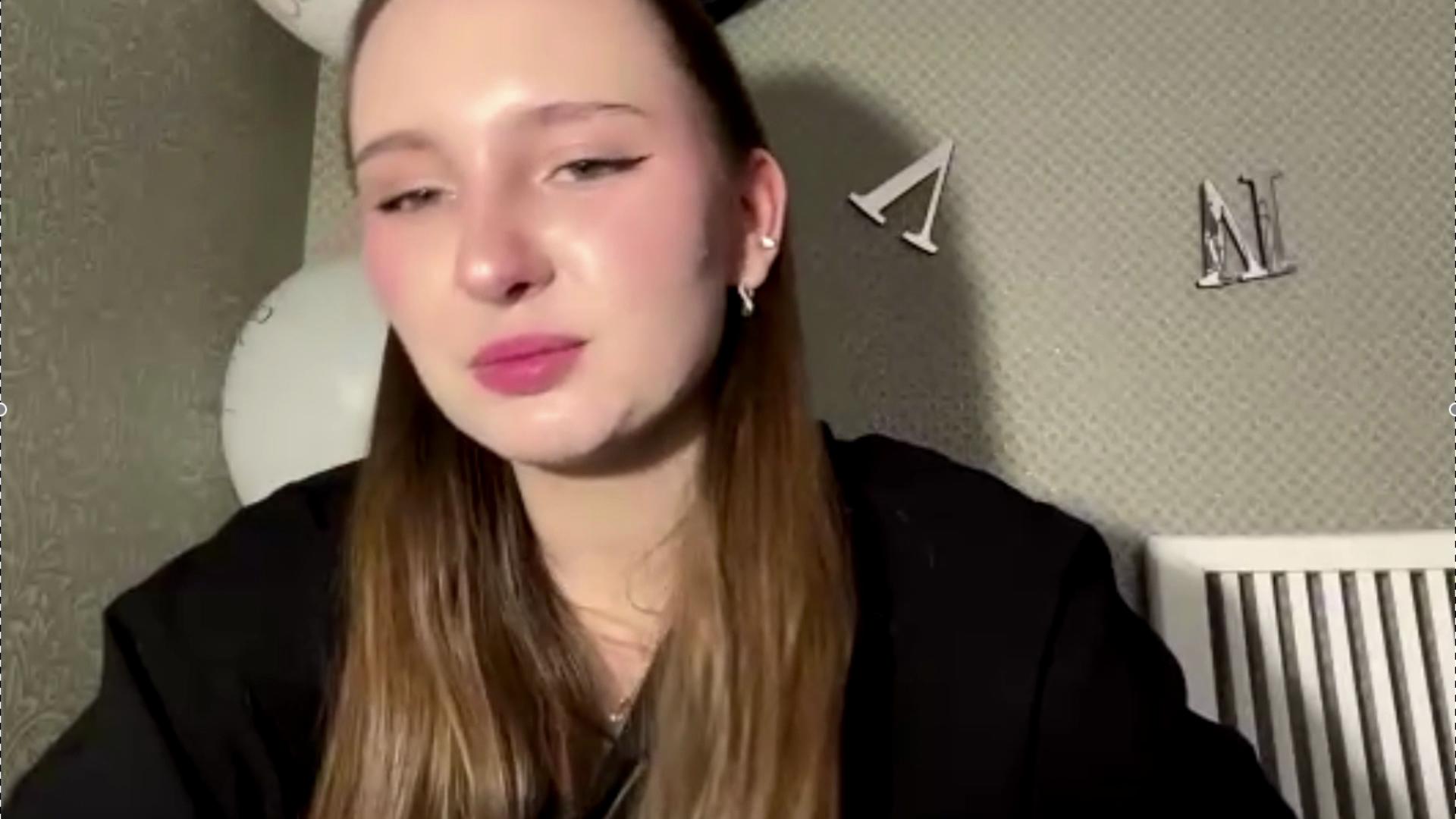 Image of cam model LatrinaBouffard from XloveCam