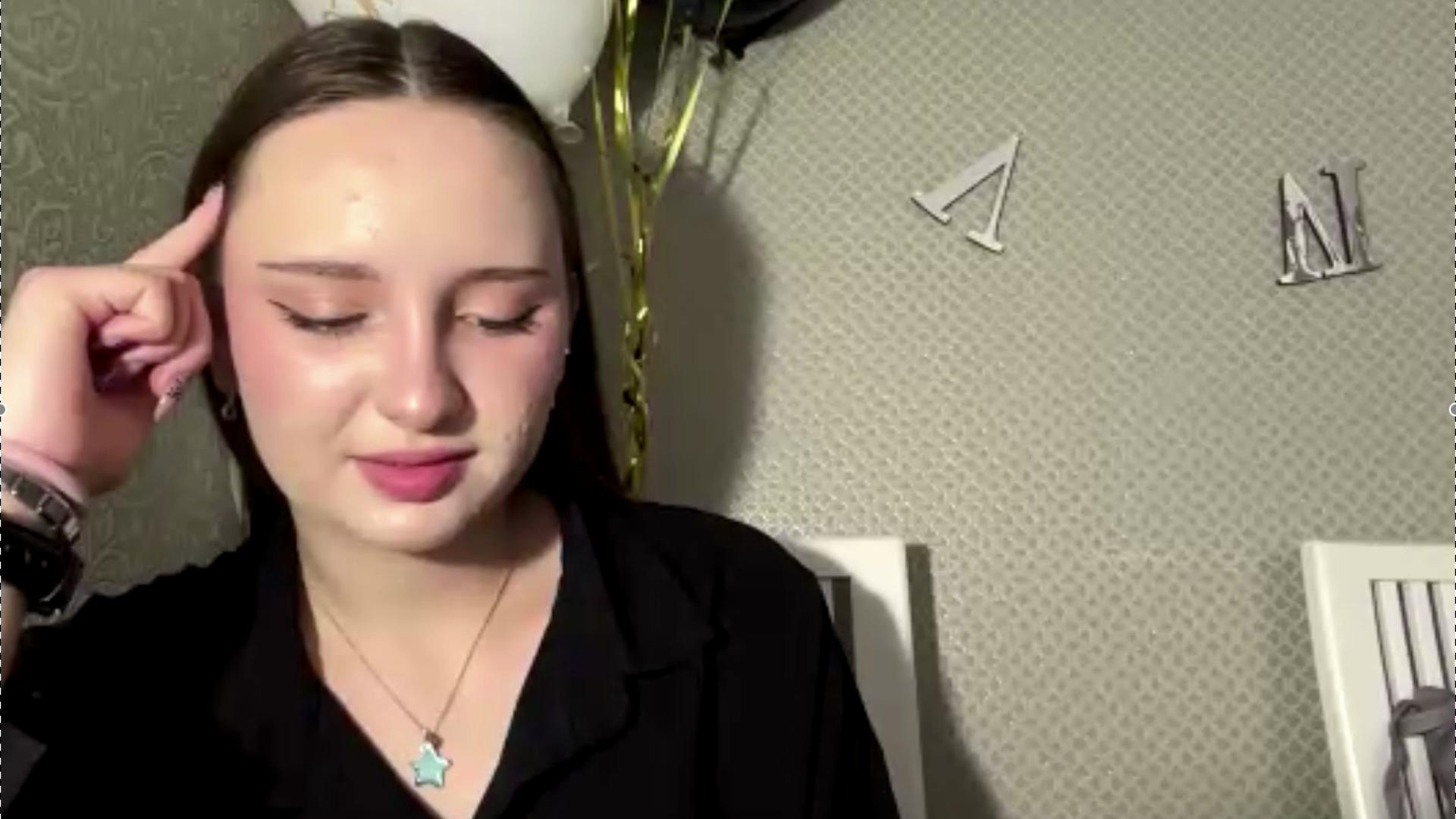 Image of cam model LatrinaBouffard from XloveCam