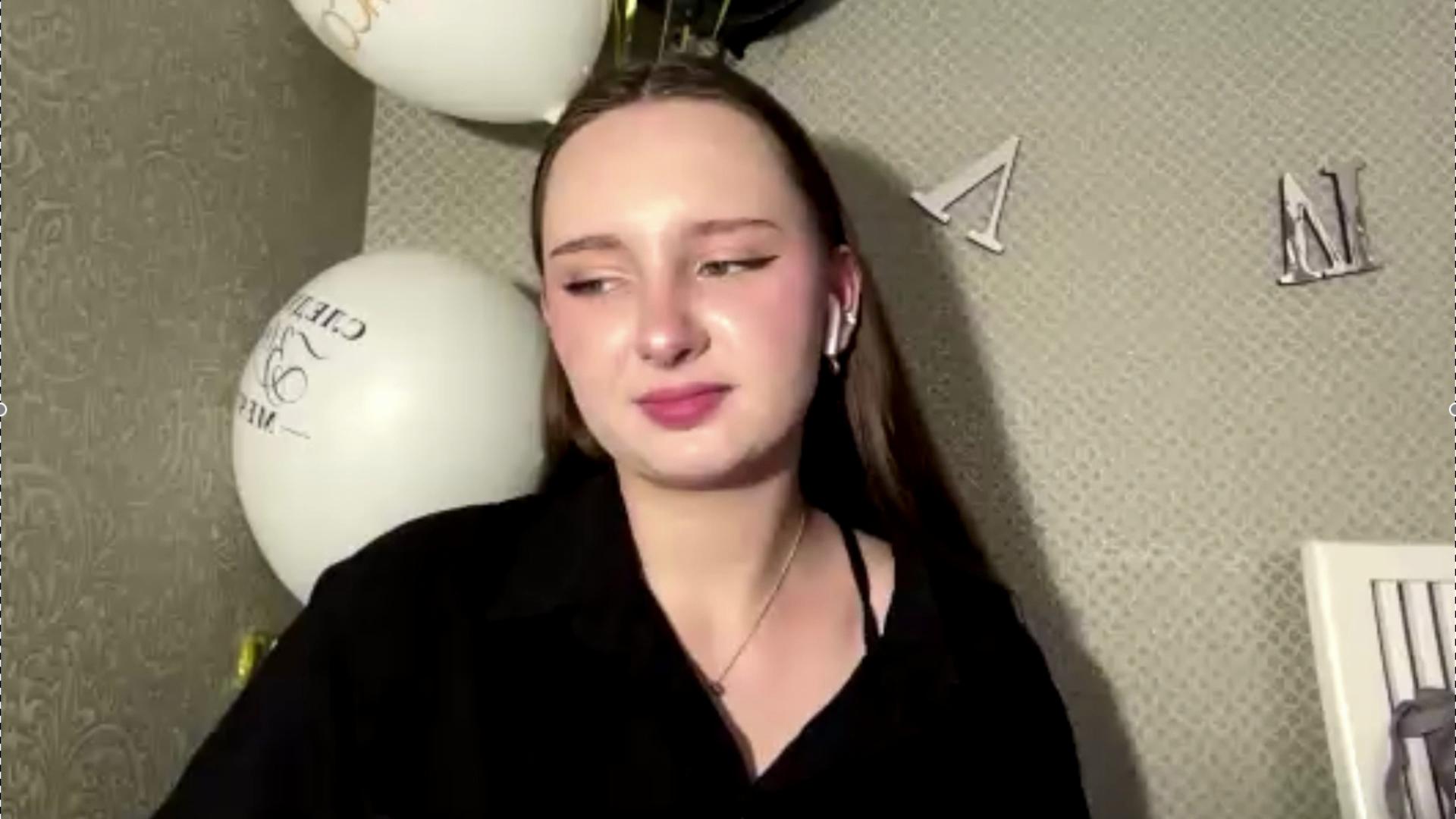 Image of cam model LatrinaBouffard from XloveCam