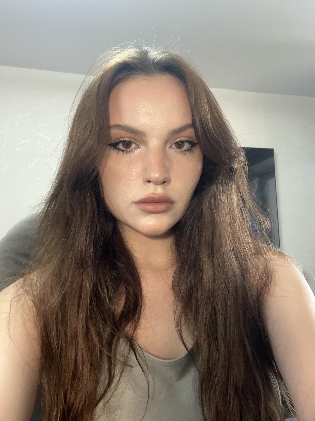 Image of cam model BettinaChwalek from XloveCam