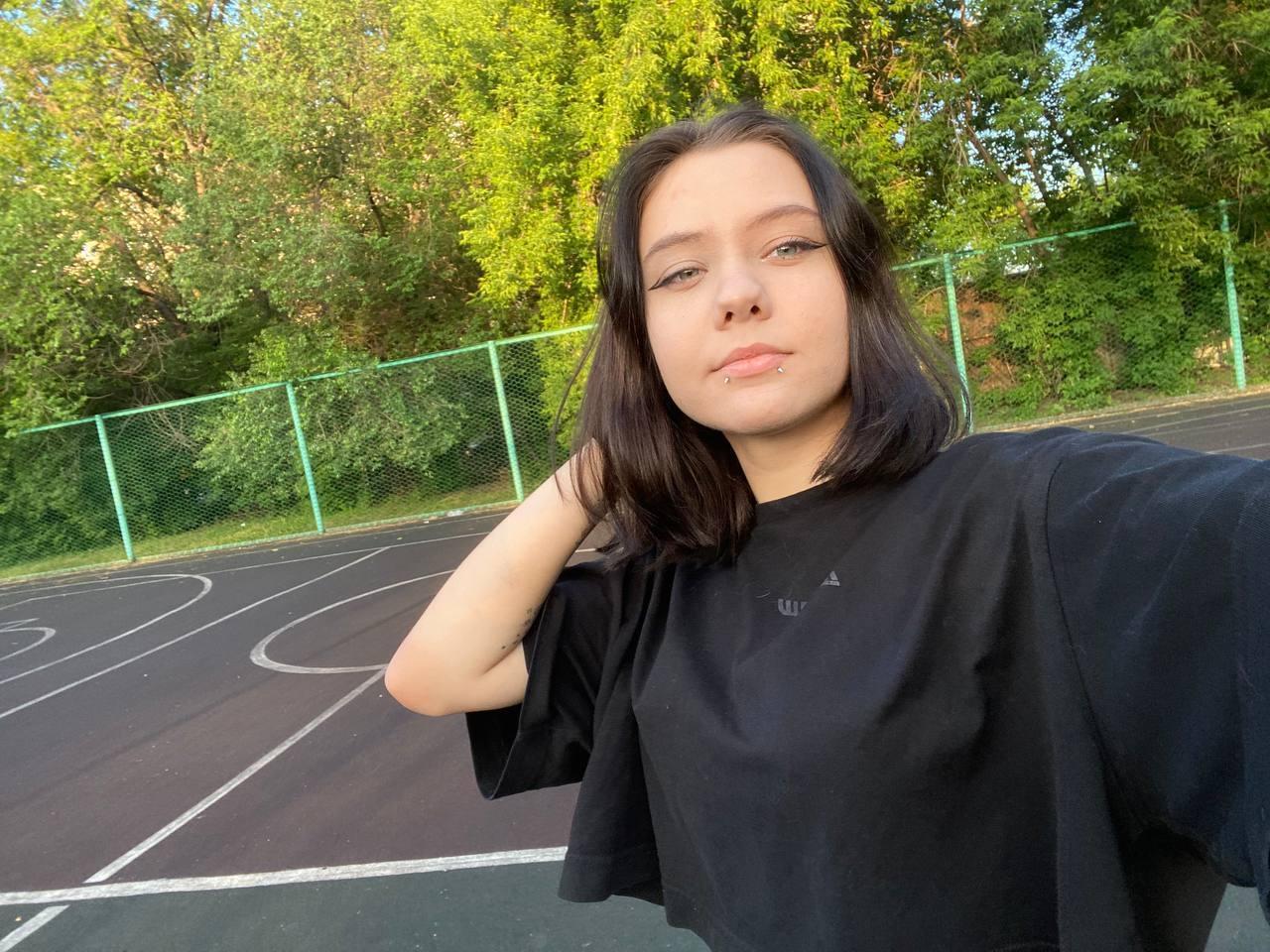 Image of cam model MikaMoony from XloveCam