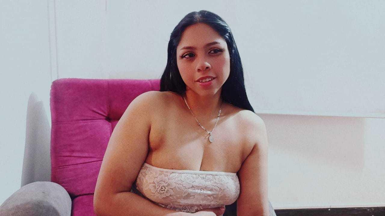 Image of cam model AndrexMilf from XloveCam