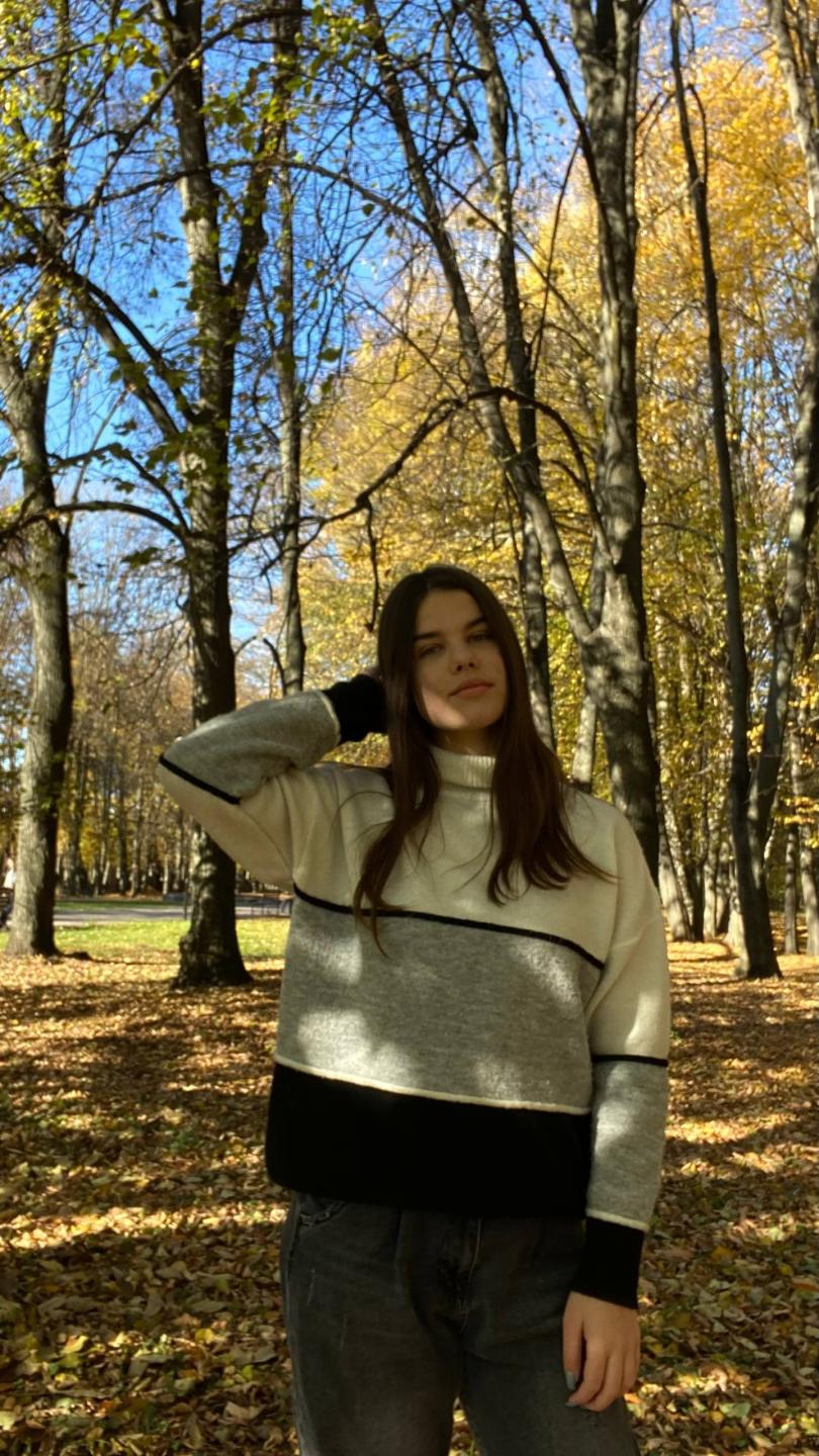 Image of cam model DiamondDvorsky from XloveCam