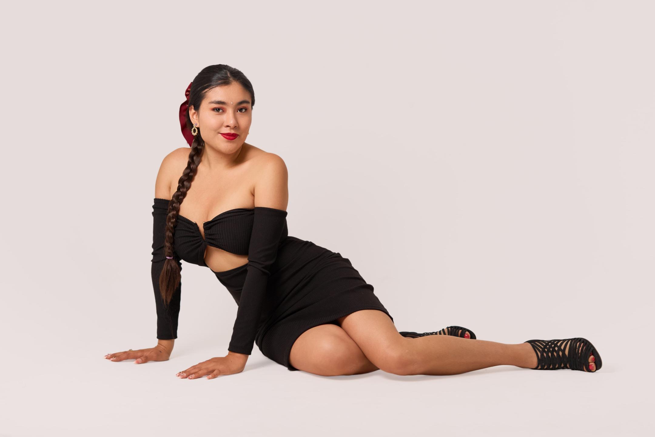 Image of cam model HannaGoez from XloveCam