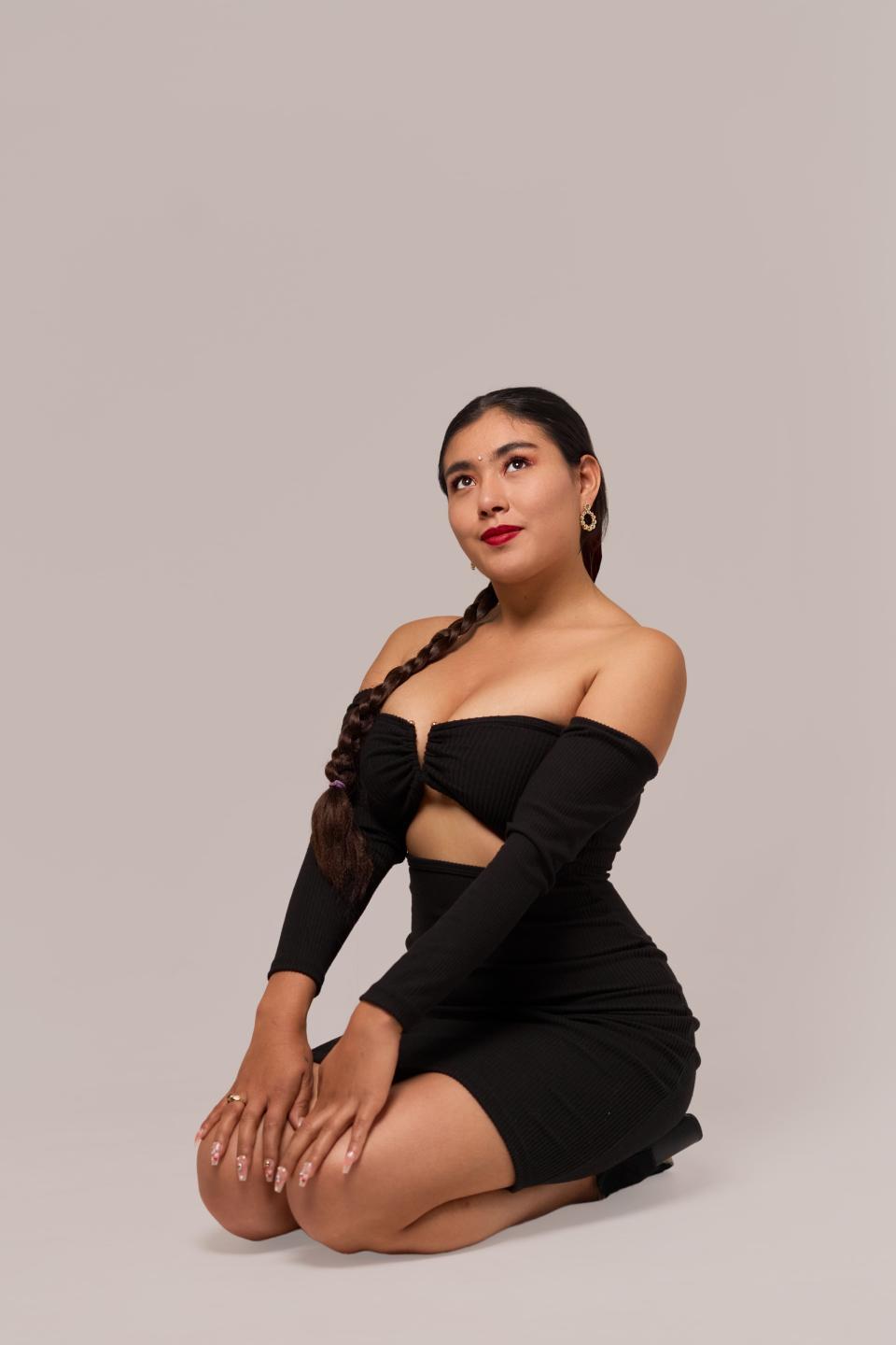 Image of cam model HannaGoez from XloveCam