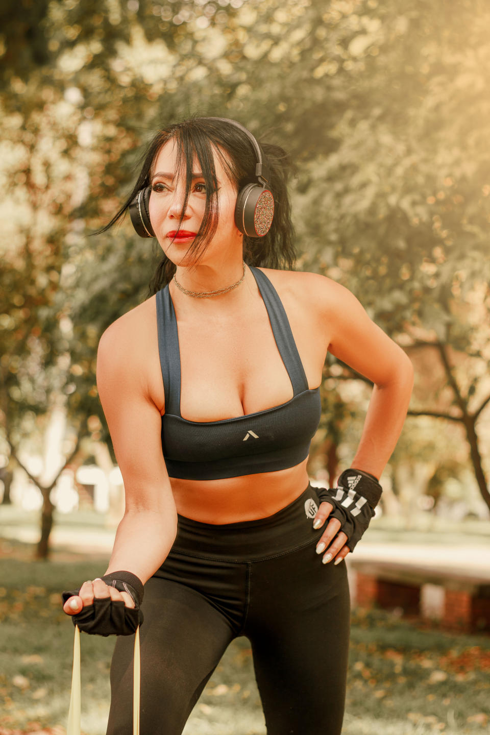 Image of cam model HelenHard from XloveCam