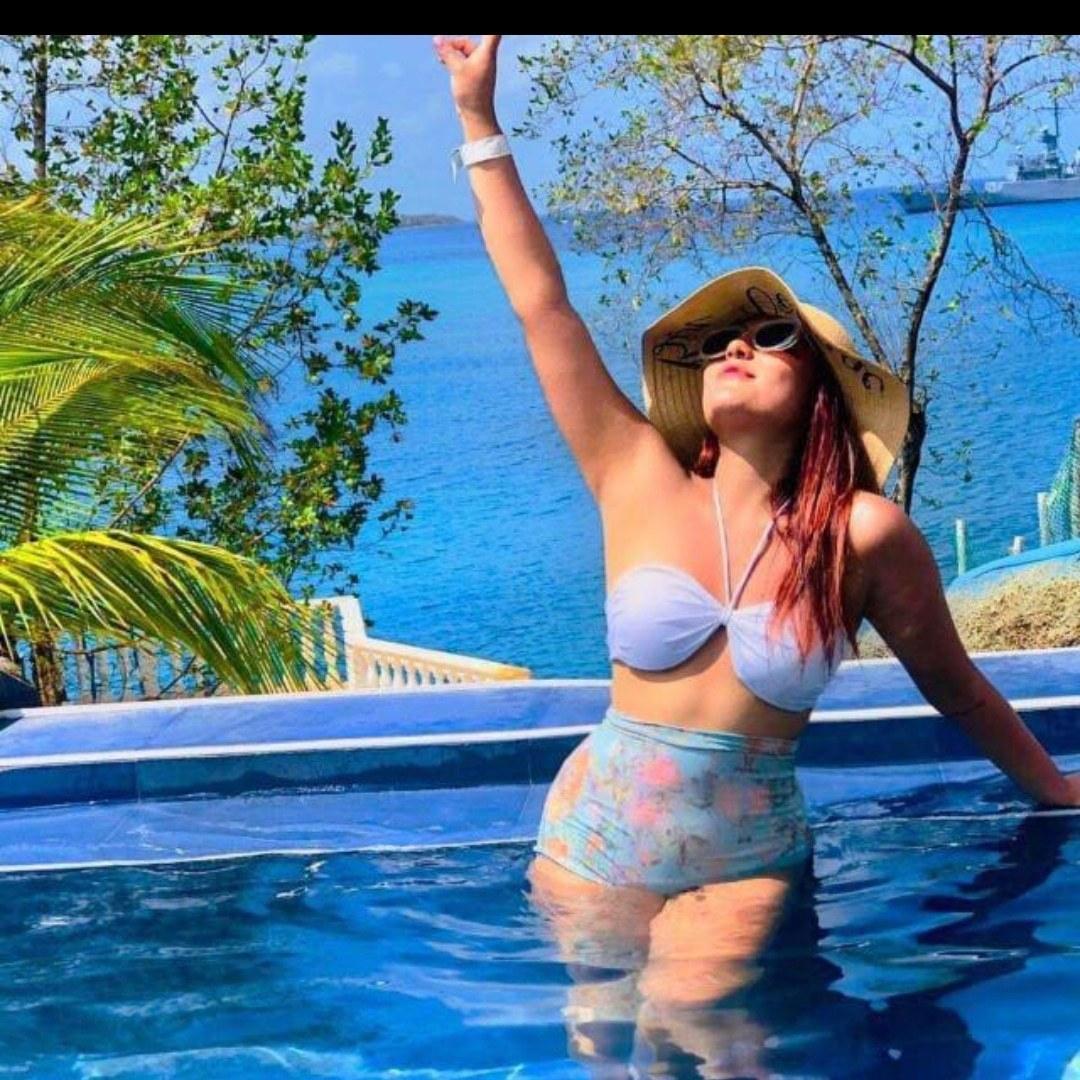Image of cam model BiancaRey from XloveCam
