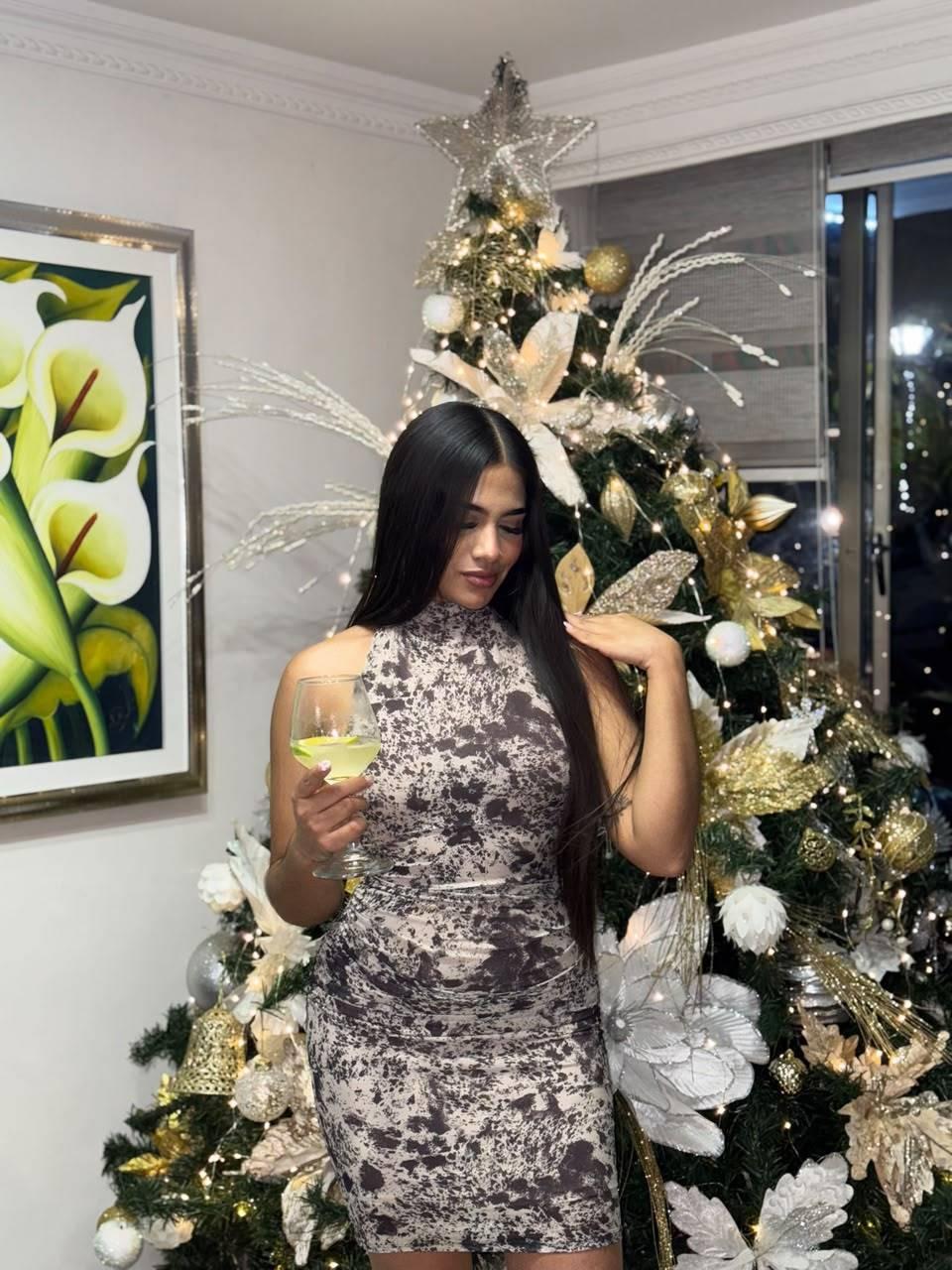 Image of cam model IsisFerrer from XloveCam