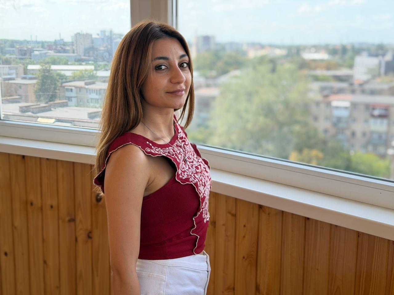 Image of cam model MiyaLinn from XloveCam