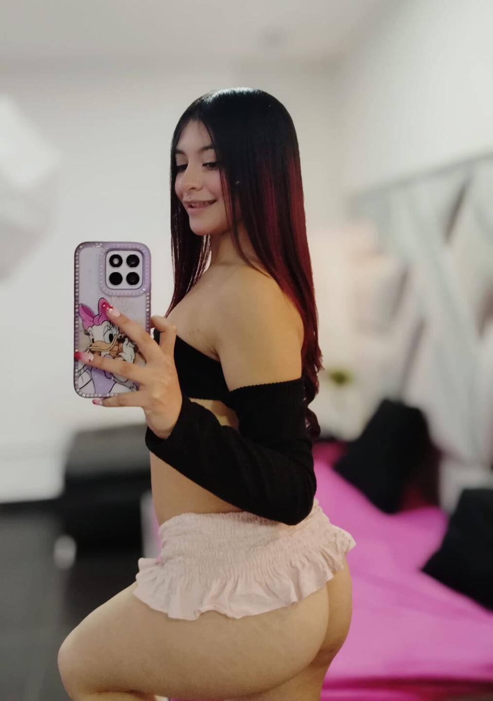 Image of cam model AngelsPhoenix from XloveCam