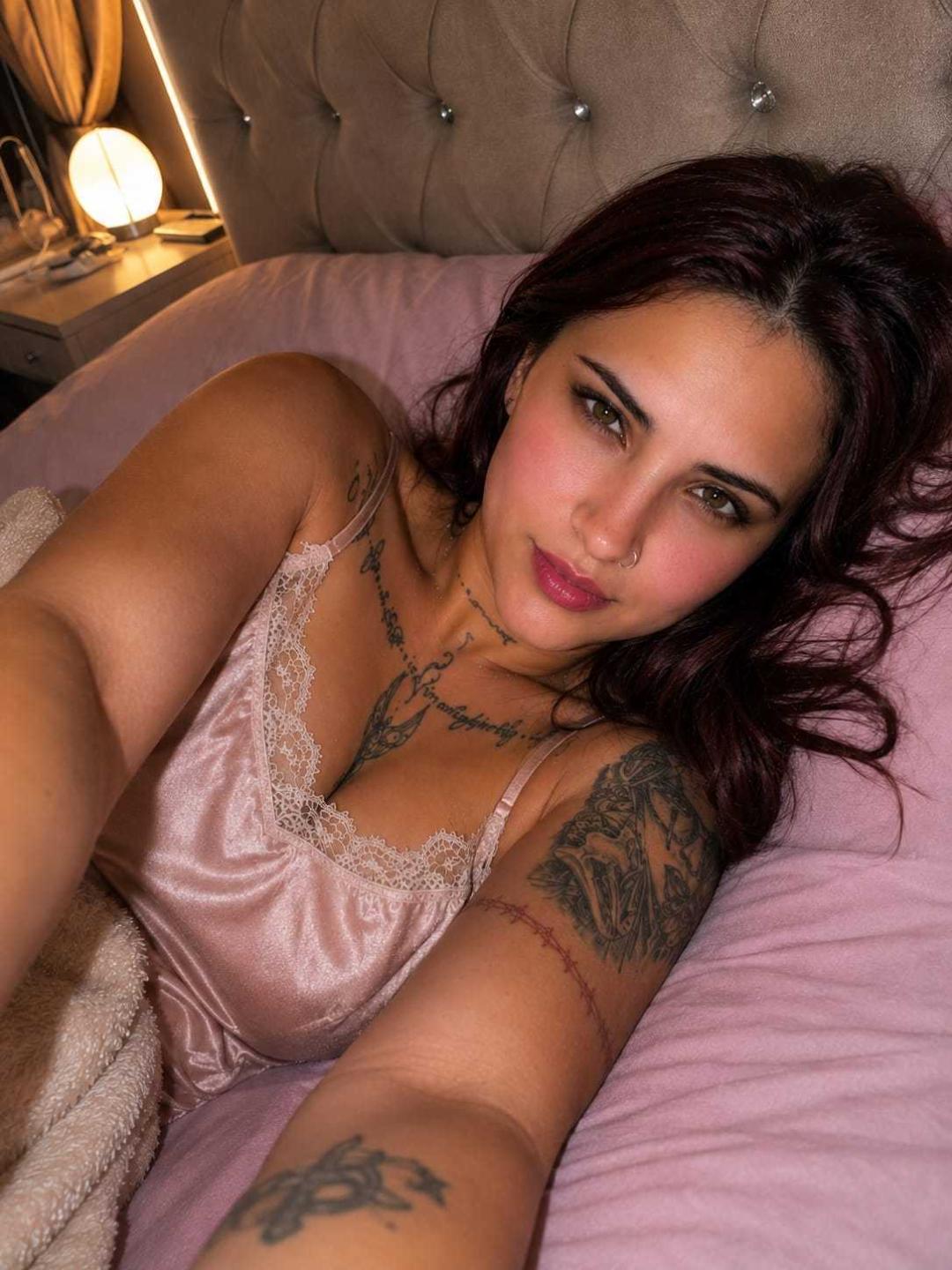 Image of cam model AntonellaTomsson from XloveCam