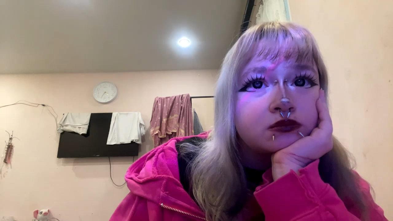 Image of cam model EmmaKoven from XloveCam