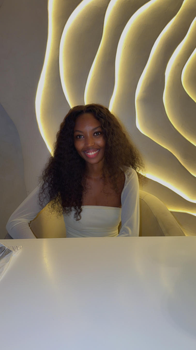 Image of cam model CarlyHotx from XloveCam
