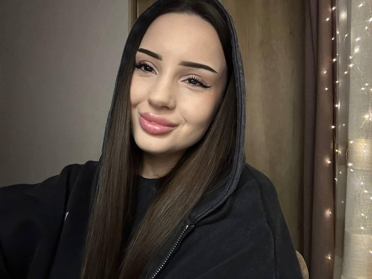 Image of cam model Versavi from XloveCam