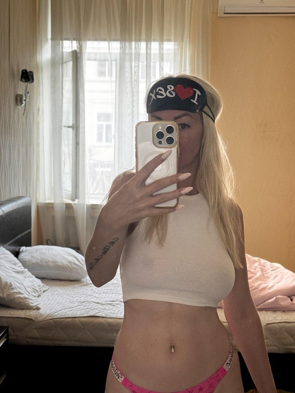 Image of cam model MysteryLaddy from XloveCam