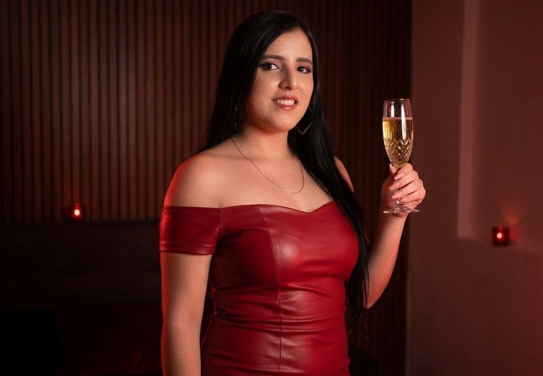 Image of cam model AlanaSantos from XloveCam