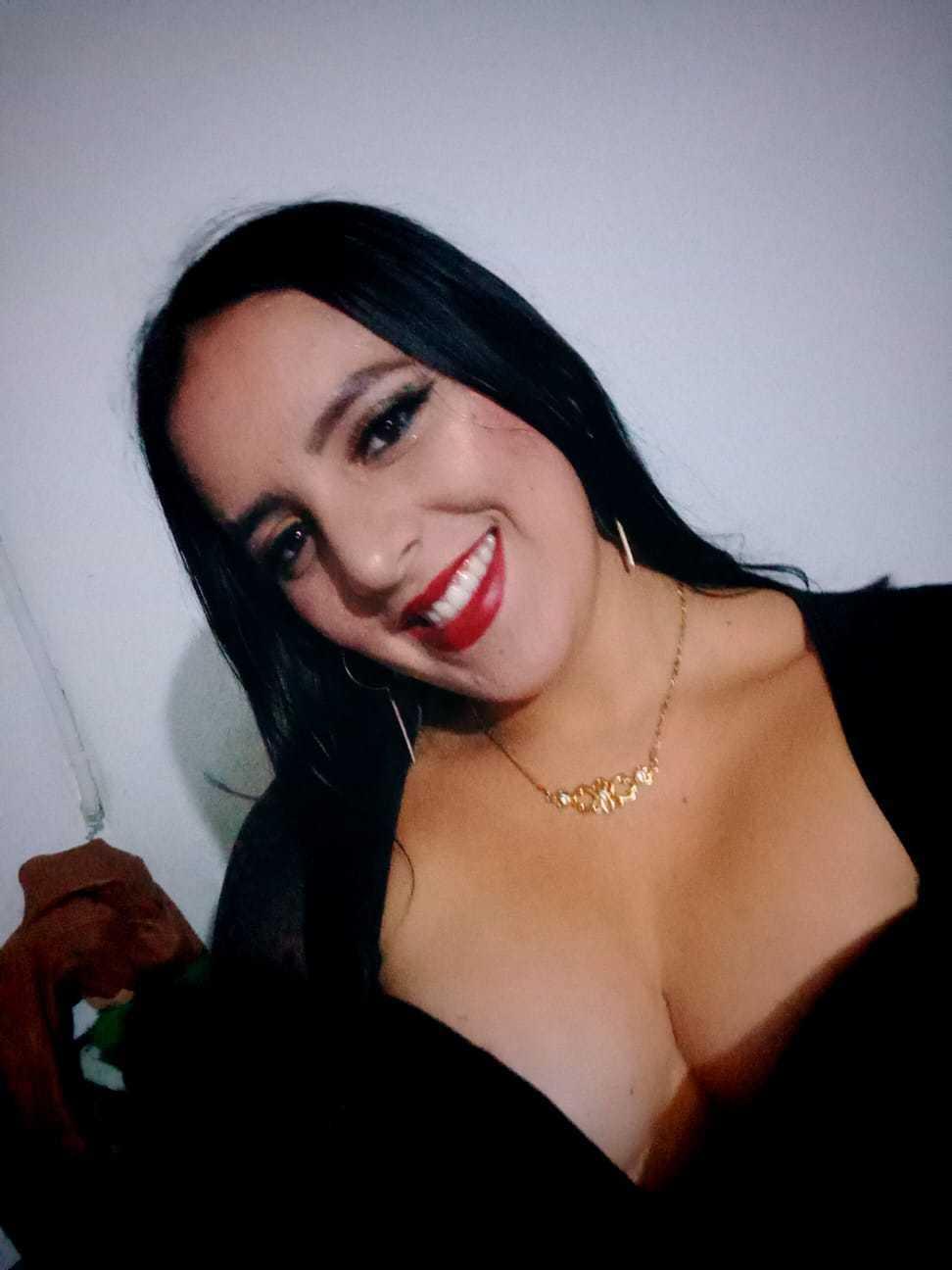 Image of cam model AlanaSantos from XloveCam