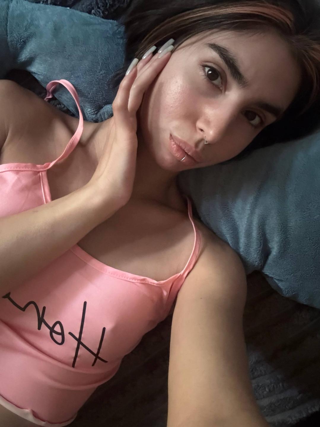 Image of cam model TameikaMacclellan from XloveCam