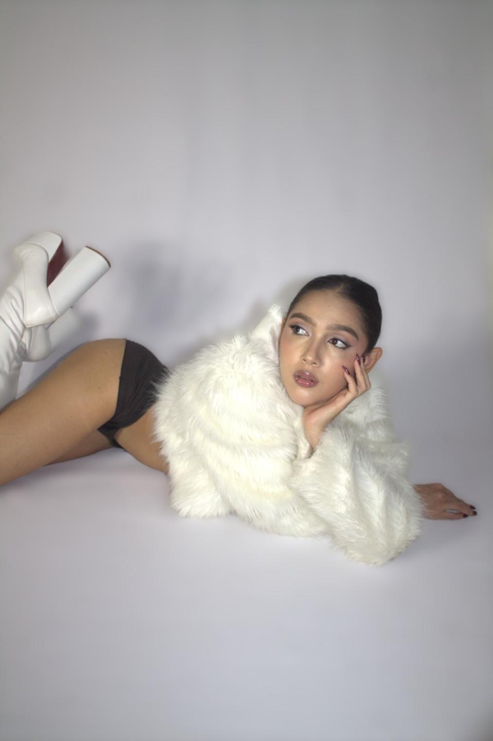 Image of cam model GabySmiith from XloveCam