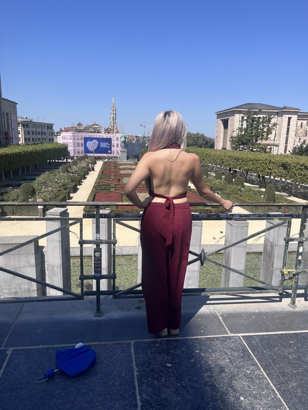 Image of cam model EliseMonet from XloveCam