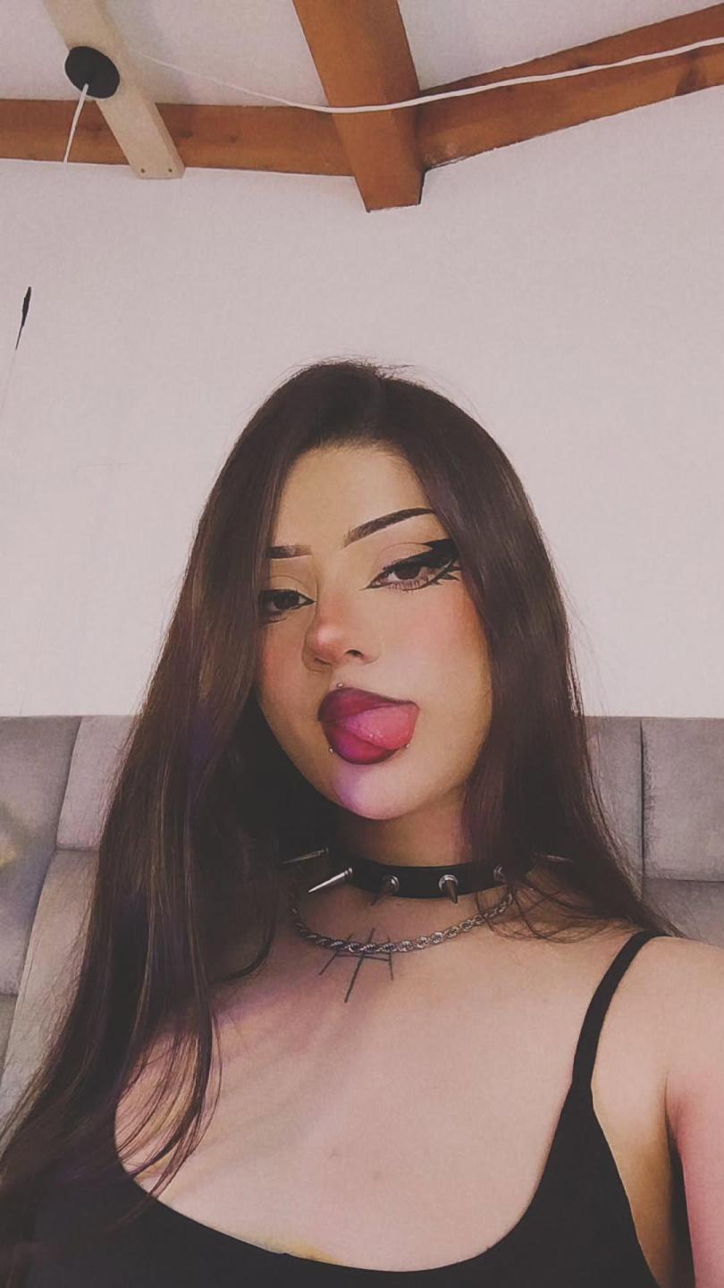 Image of cam model HelenaMorningstar from XloveCam