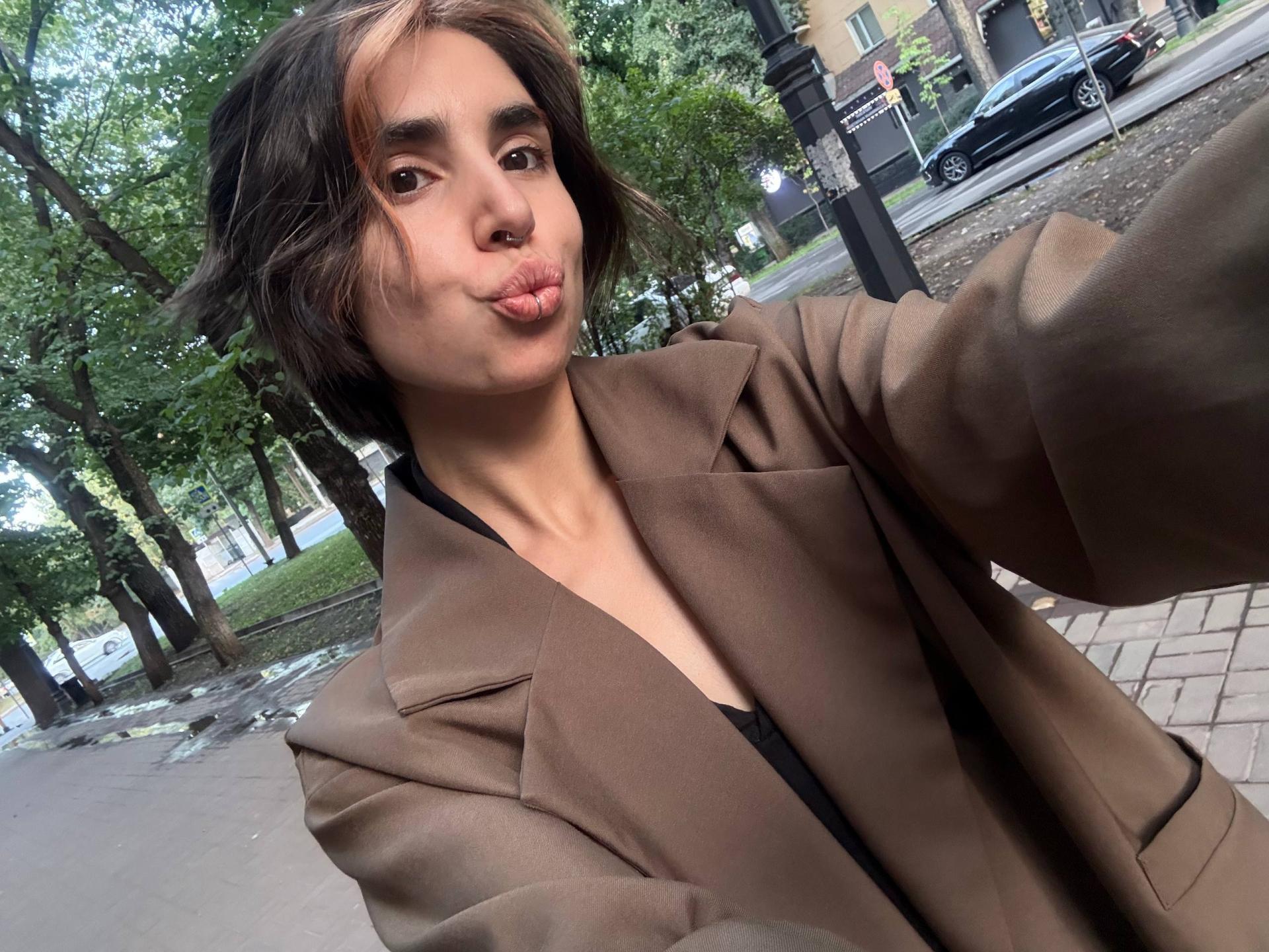 Image of cam model TameikaMacclellan from XloveCam