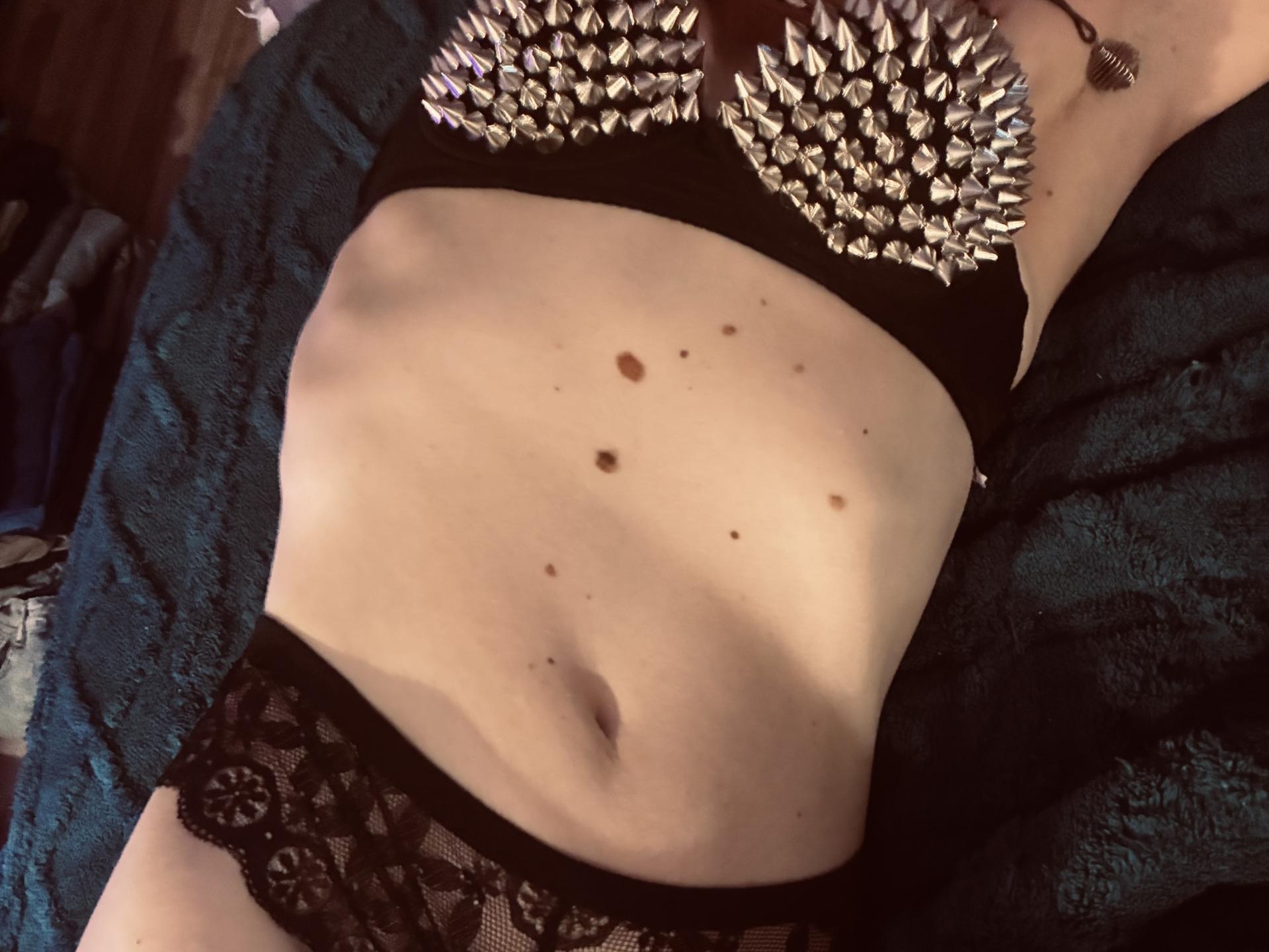Image of cam model TifolyLaurent from XloveCam