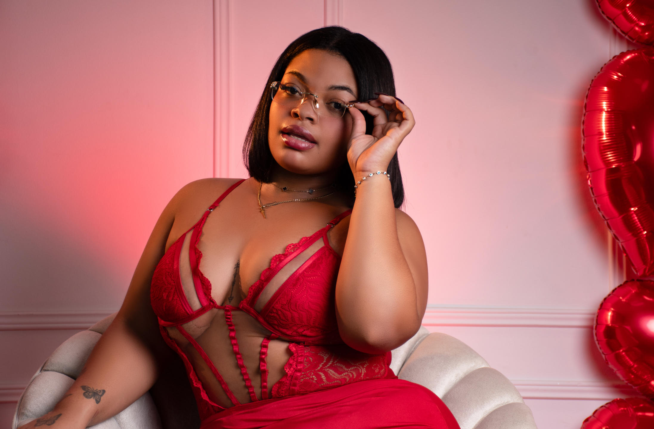 Image of cam model YazminJenner from XloveCam