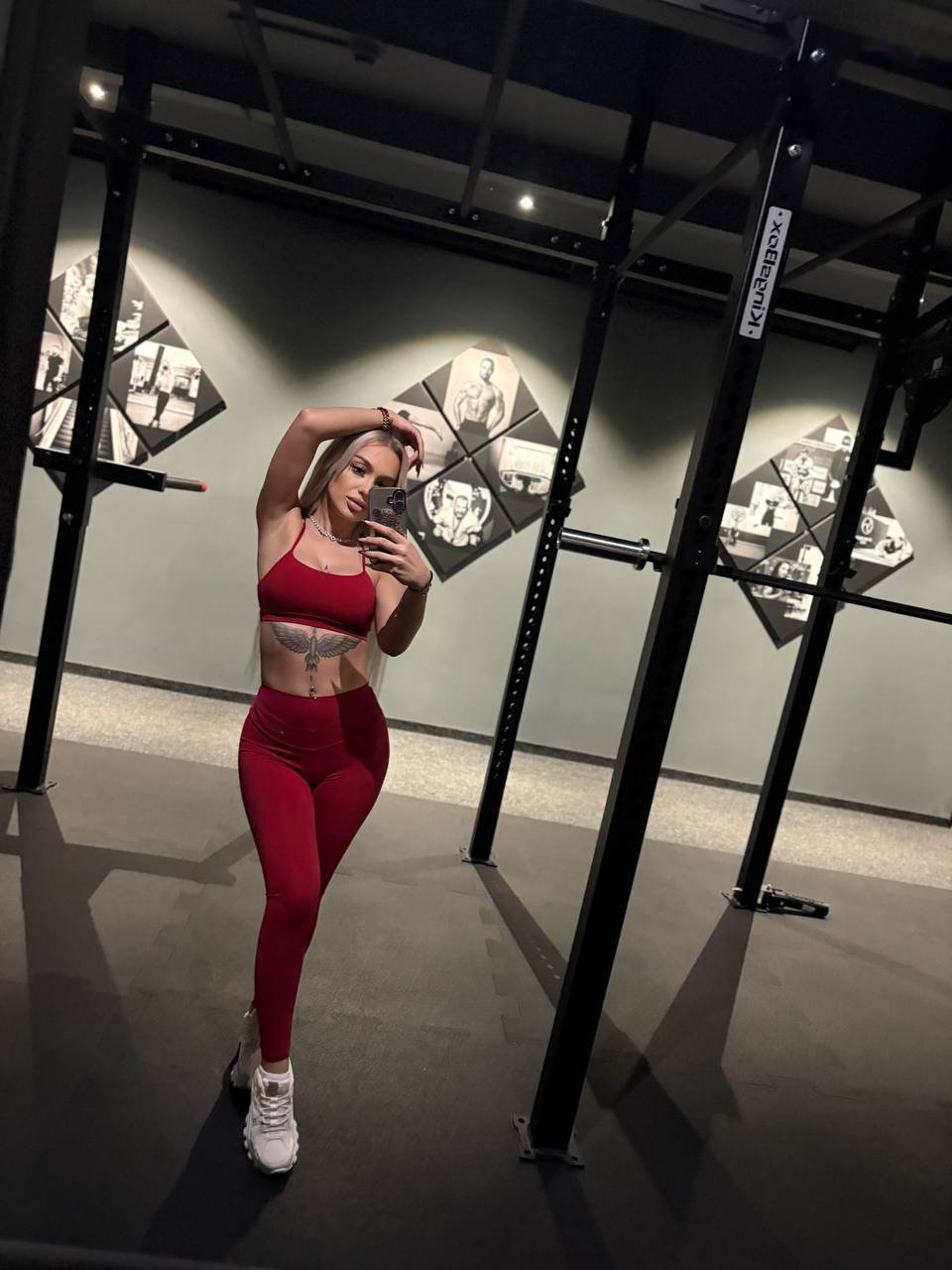 Image of cam model AlmaLux from XloveCam