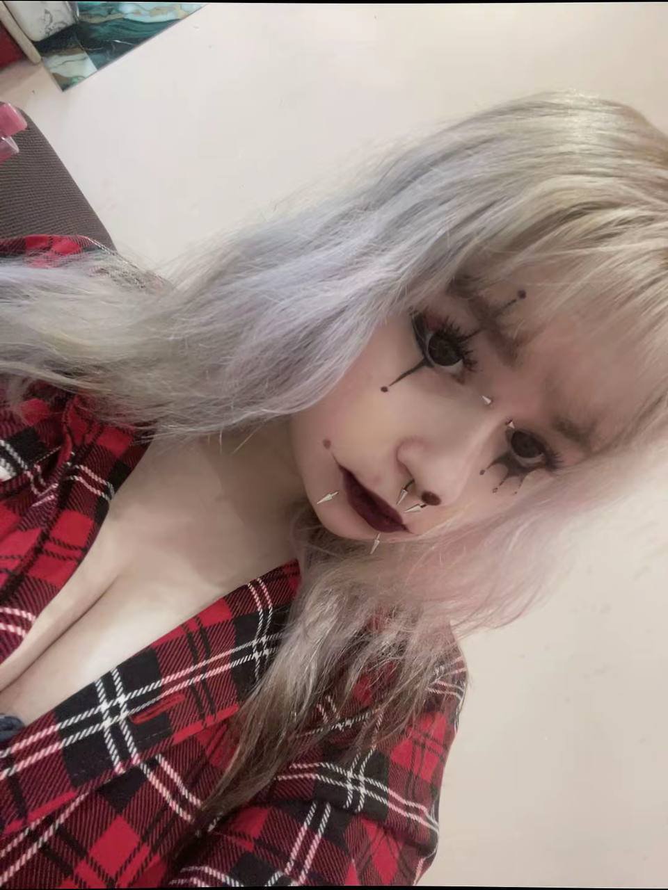 Image of cam model EmmaKoven from XloveCam