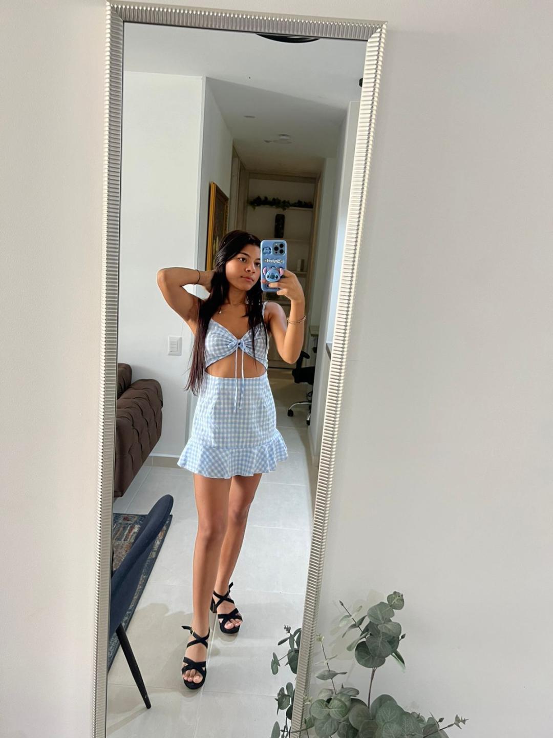 Image of cam model SweetAmanhda from XloveCam