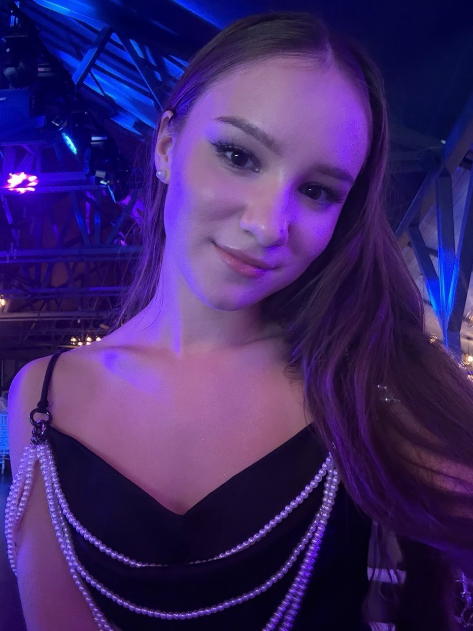 Image of cam model DomingaSierra from XloveCam