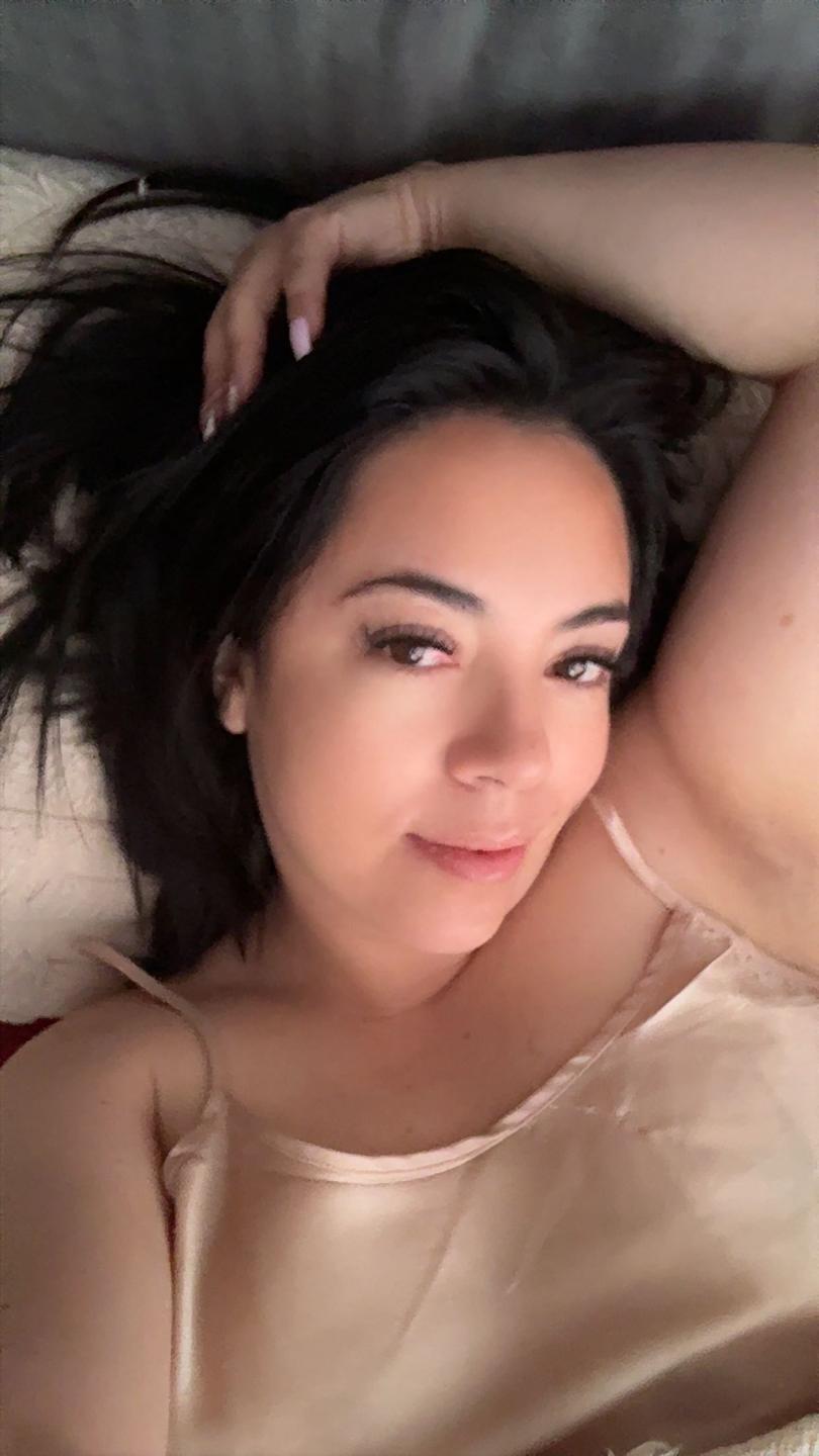 Image of cam model BellaFournierHot from XloveCam