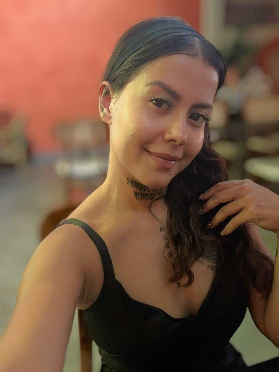 Image of cam model ElectraRoss from XloveCam