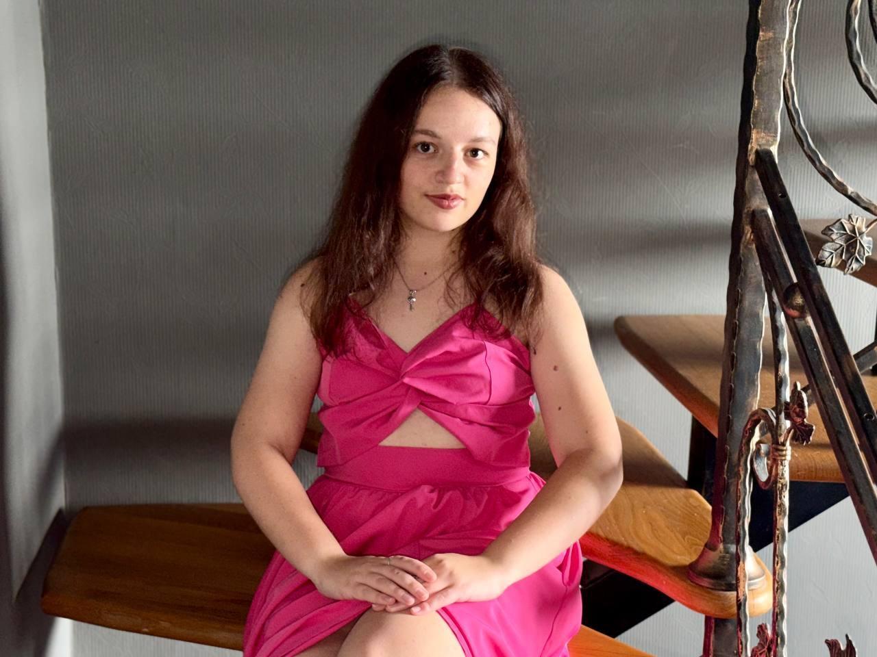 Image of cam model MelodiLady from XloveCam