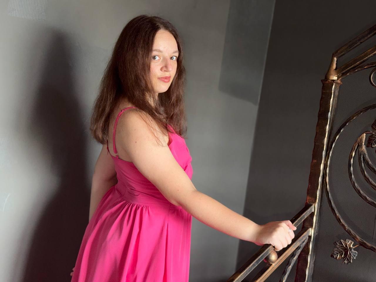 Image of cam model MelodiLady from XloveCam