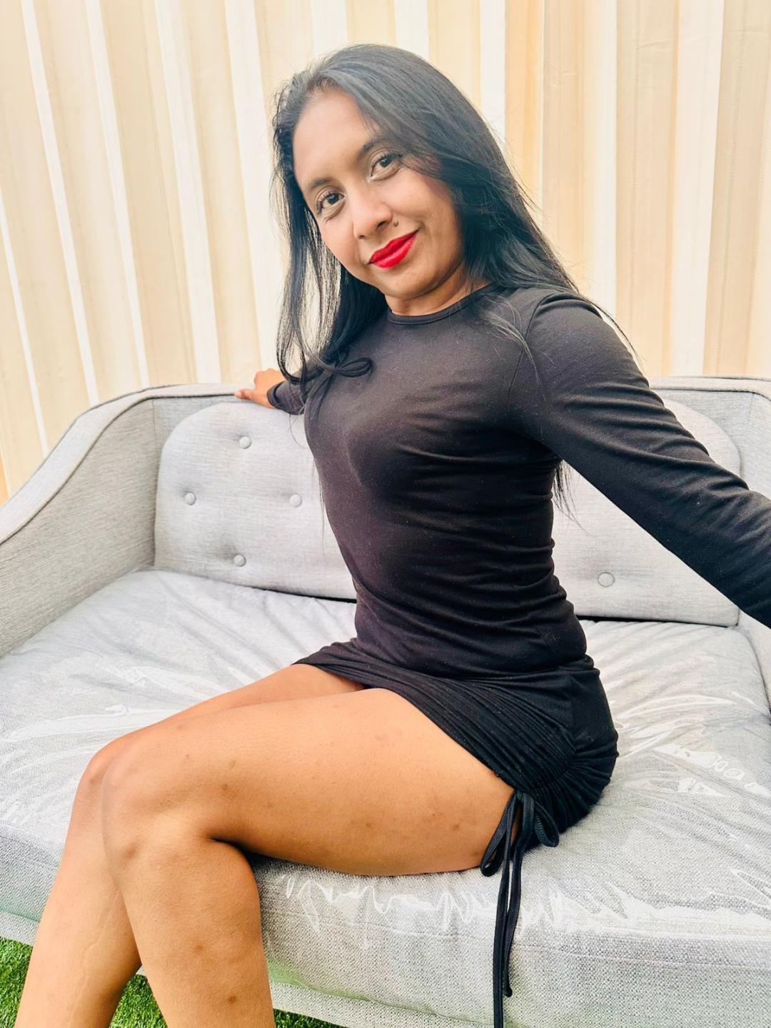 Image of cam model MelizQueen from XloveCam