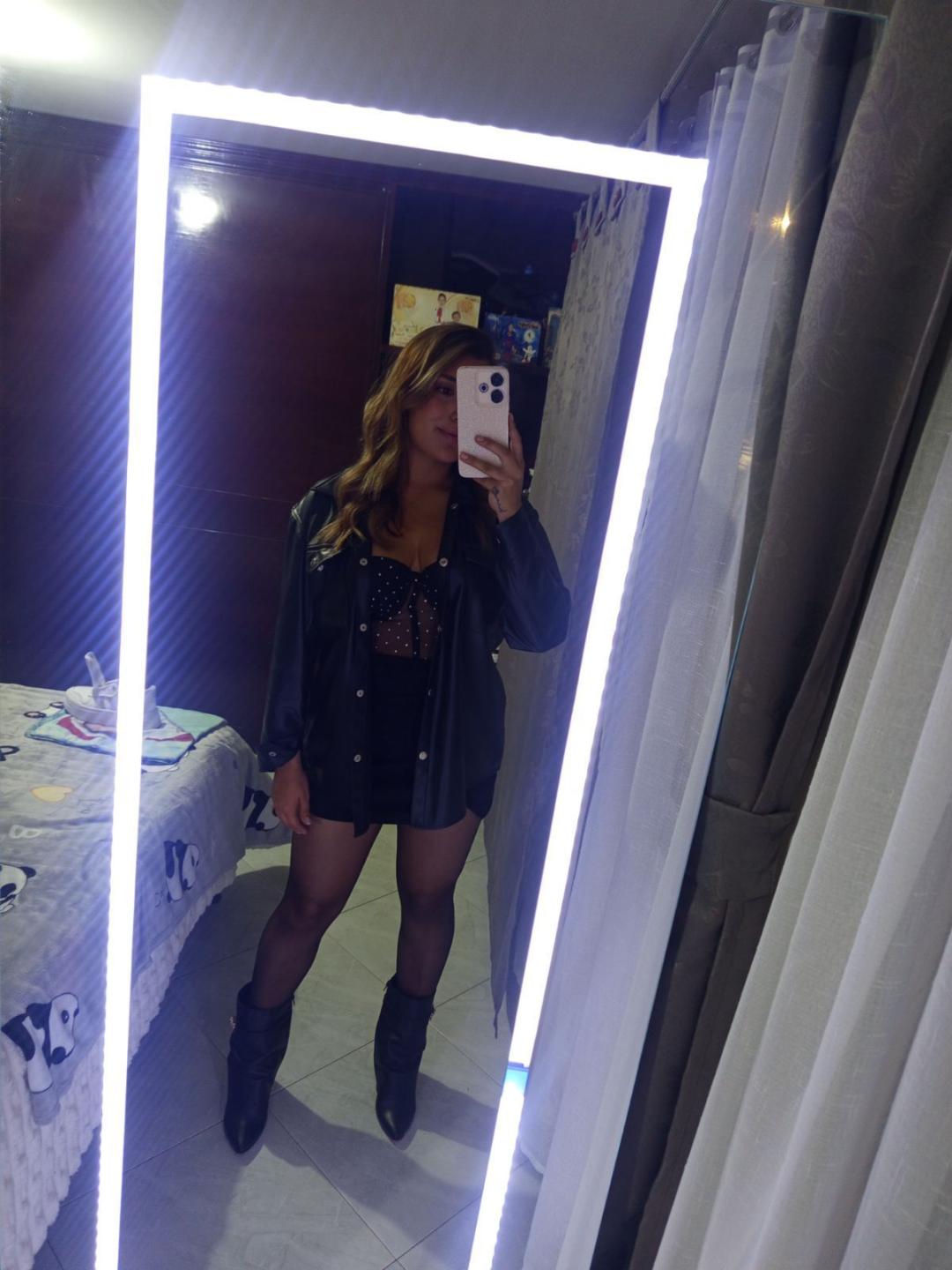 Image of cam model BiancaRey from XloveCam