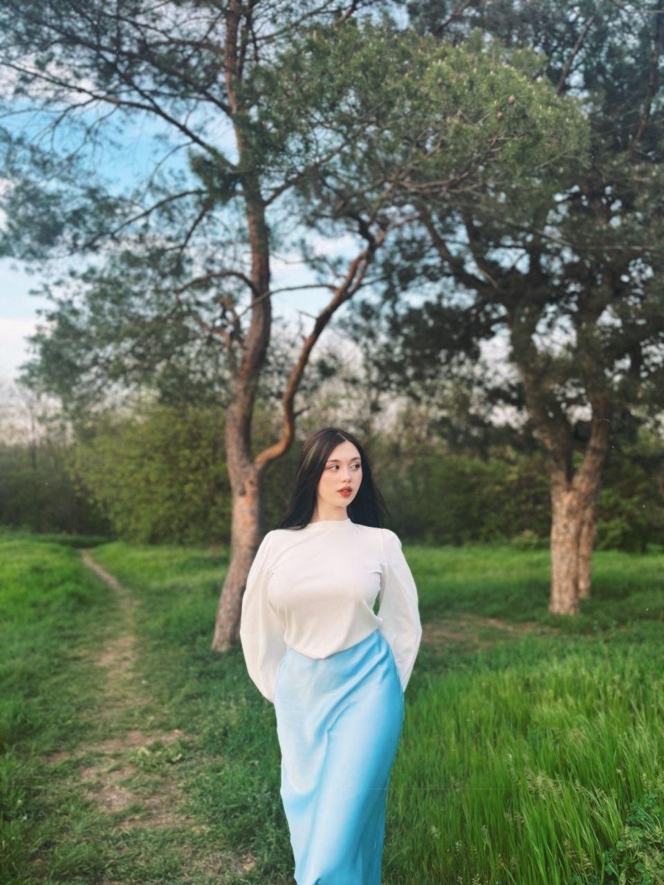 Image of cam model MaganSplonskowski from XloveCam