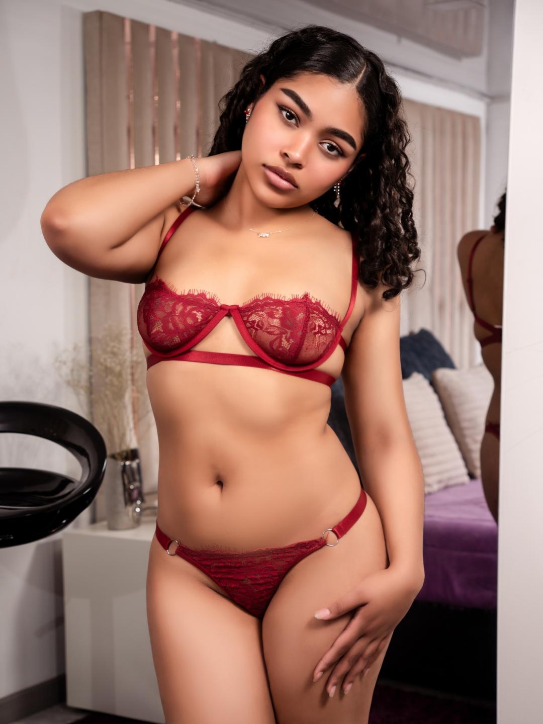 Image of cam model FernandaCoa from XloveCam