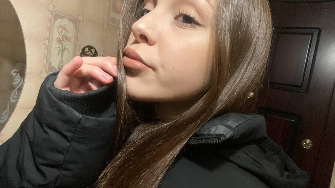 Image of cam model DannietteSnuggs from XloveCam