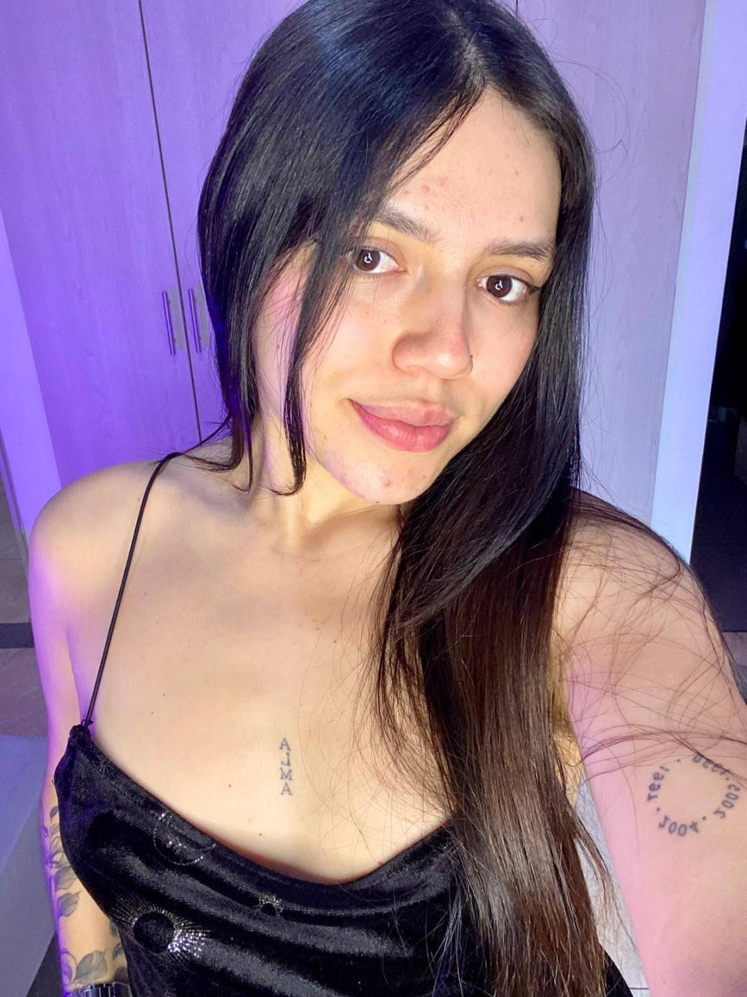 Image of cam model SophiaMarx from XloveCam