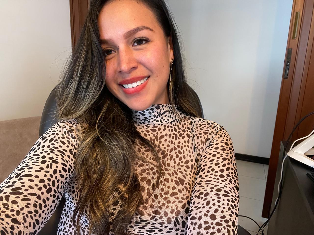 Image of cam model LiaDiane from XloveCam