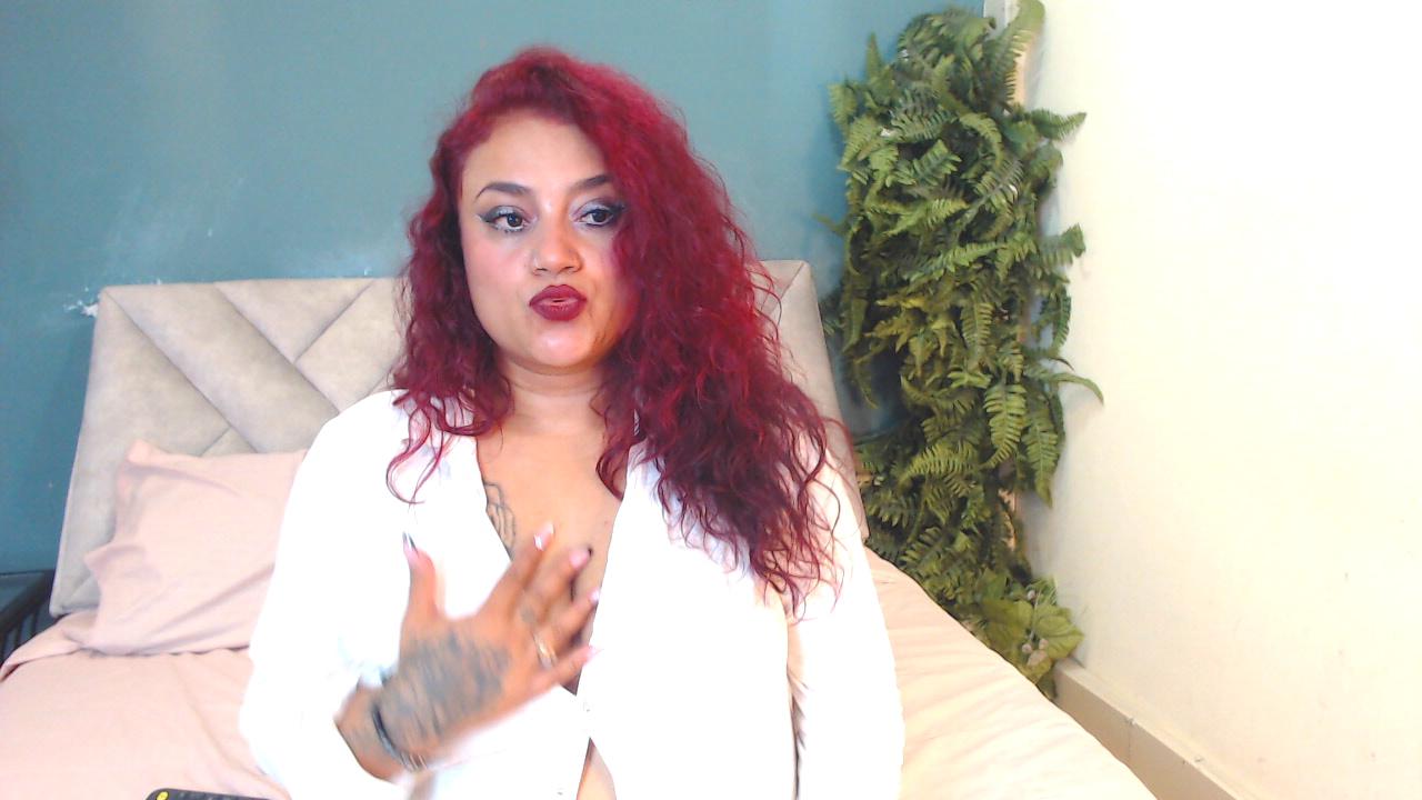 Image of cam model VictoriaBlake from XloveCam