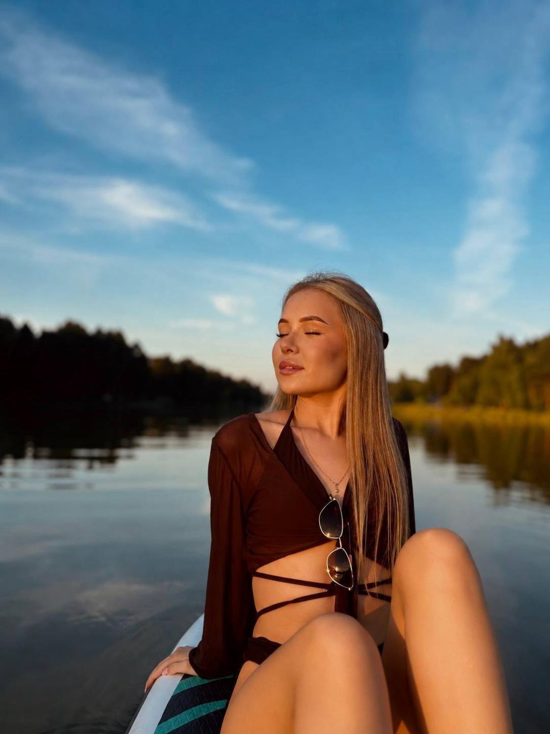 Image of cam model DarceyJarver from XloveCam